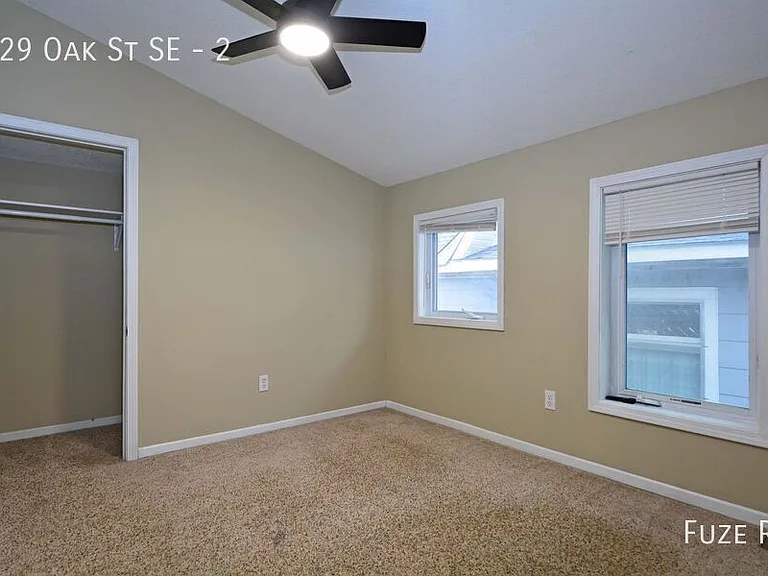 629 Oak St SE #2 — Photo 16