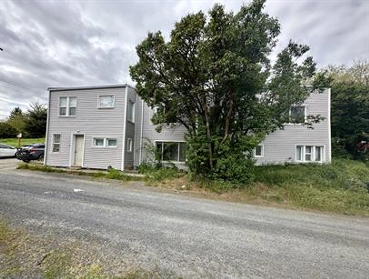 226 North Line Street — Photo 1
