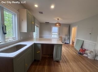 91 Cushing St #2C, Cambridge, MA 02138