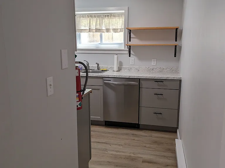 70 Maple St #A — Photo 3
