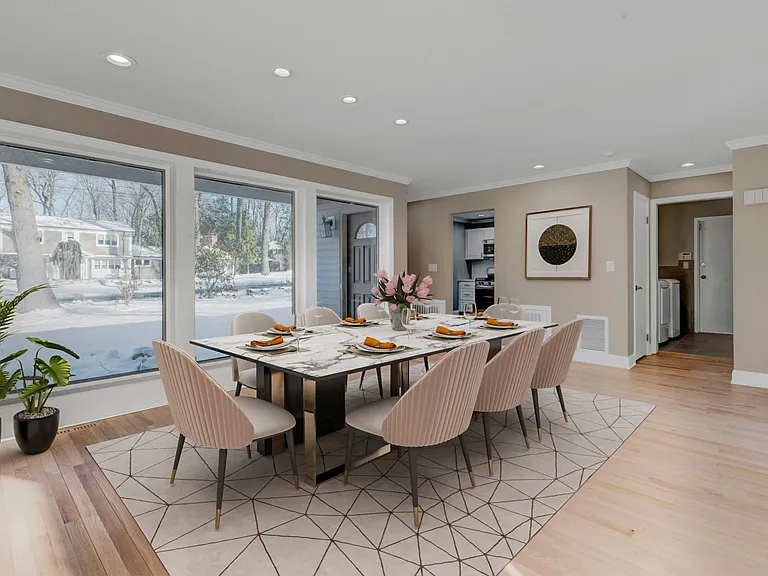 16 Cypress Peak Ln — Photo 6