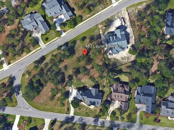 487 Laurel Valley Dr, Shallotte, NC 28470