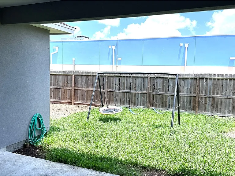 3734 Berkeley Dr — Photo 22