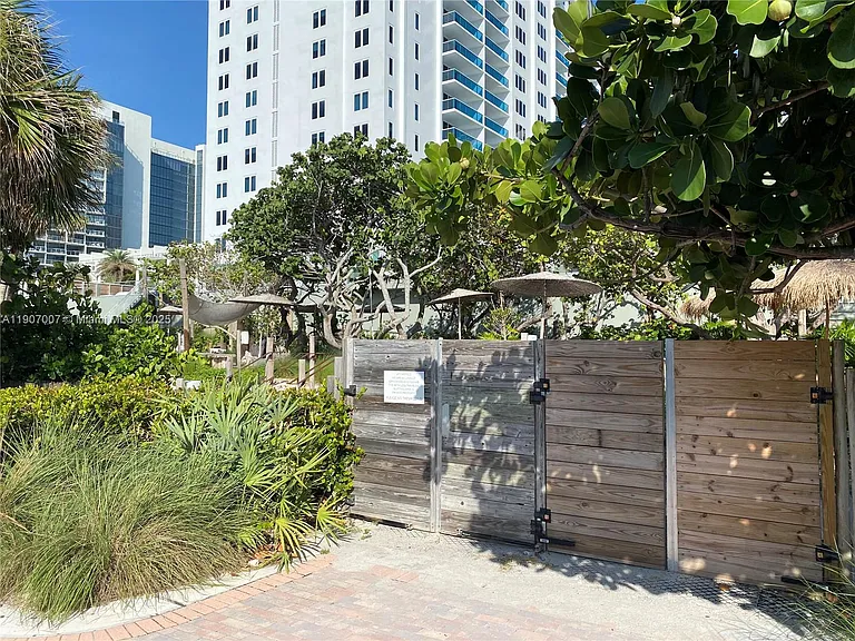 2301 Collins Ave #737 — Photo 25