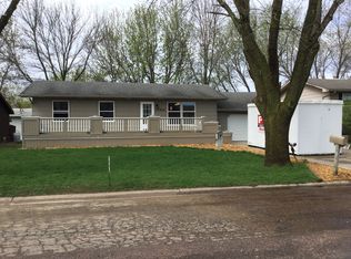 809 Executive Ave, Crooks, SD 57020