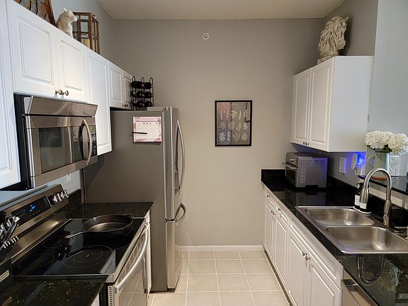 5th image of 651 Okeechobee Boulevard #1207