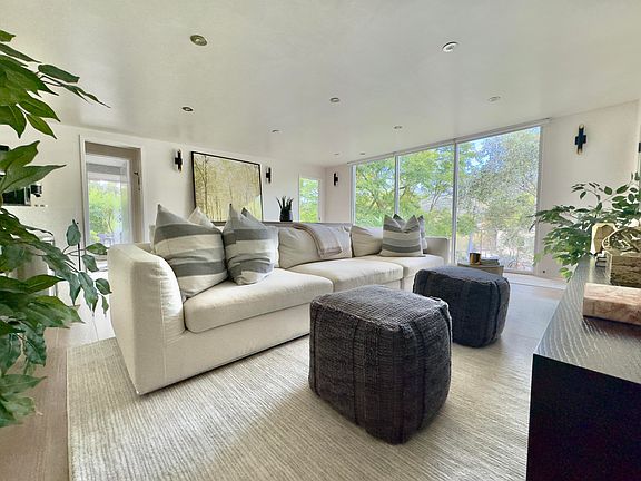 4th image of 36 Canon View Rd