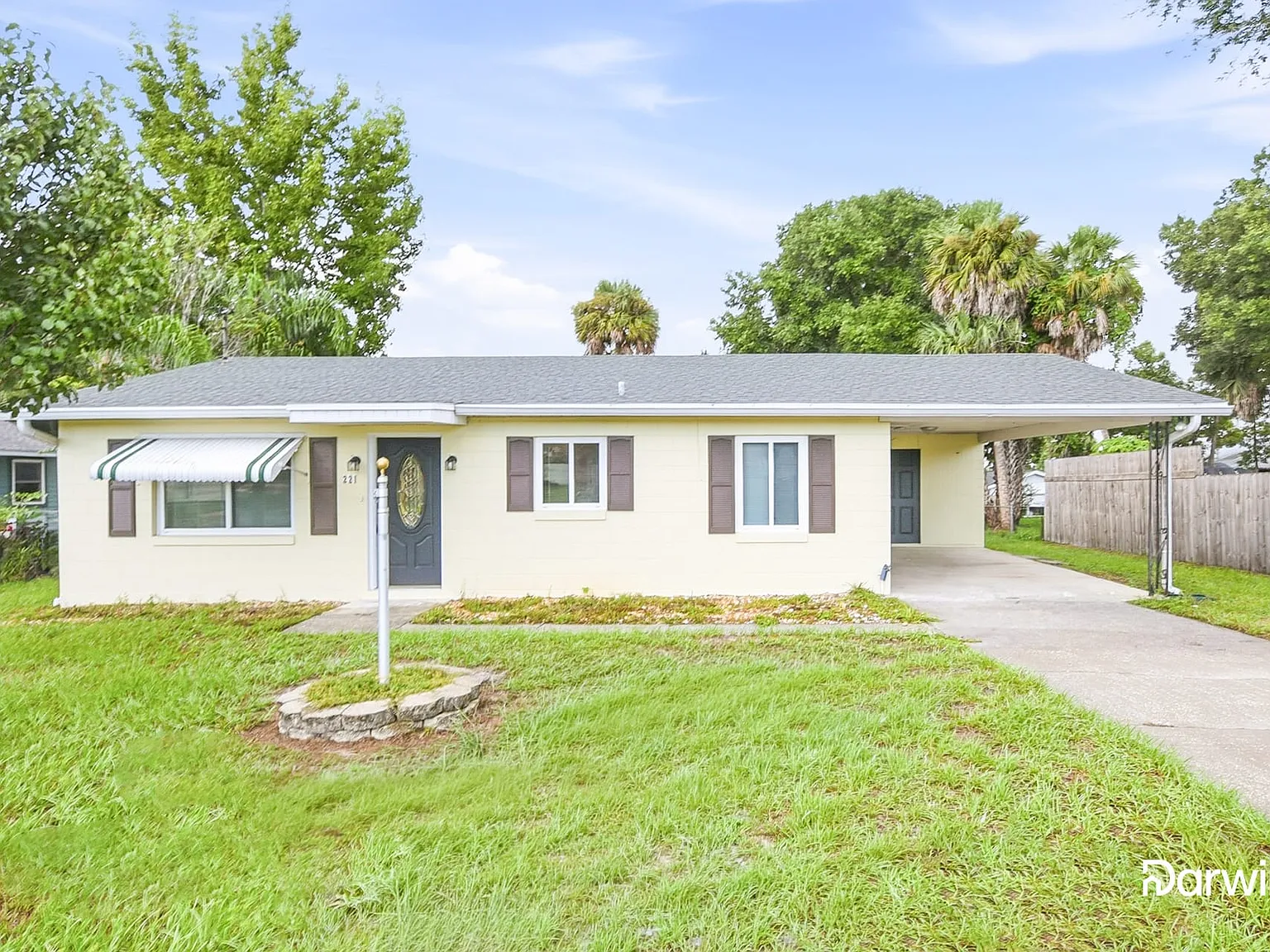 4 bed, 1.0 bath, 1470 sqft, $1,870 — Photo 1