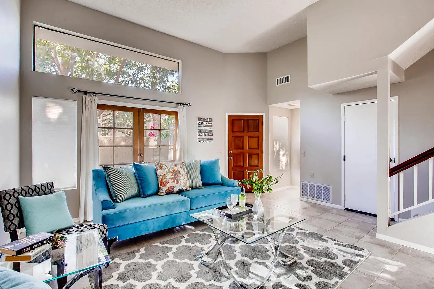 1419 Summit Dr — Photo 1