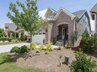 555 Angelica Cir, Cary, NC 27518