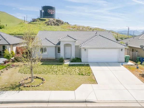 604 Orangewood Drive, Woodlake, CA 93286