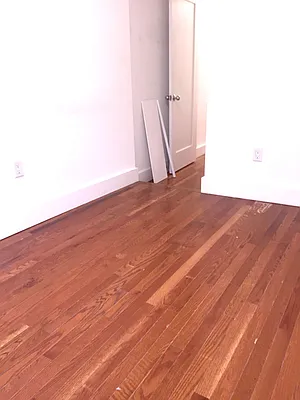 Rented by Evergreen Realty & Investments | media 16