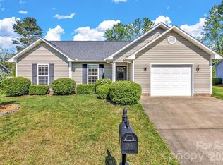 58 S Sunberry Trl, Fletcher, NC 28732