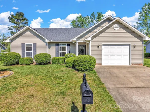 58 S Sunberry Trl, Fletcher, NC 28732