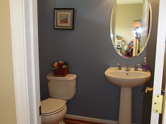 3rd image of 23313 Hyacinth Ln