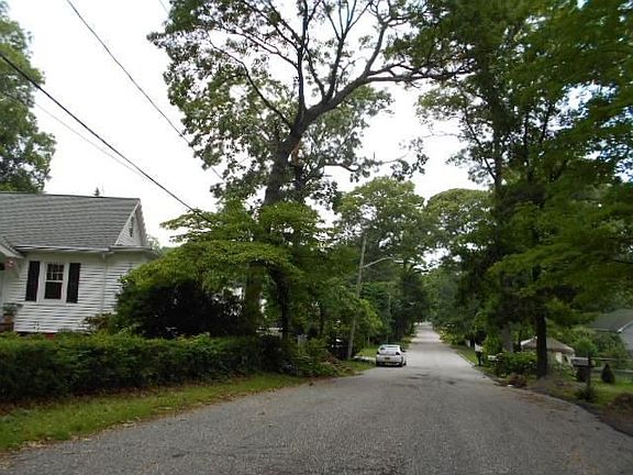 4th image of 63 Kew Dr
