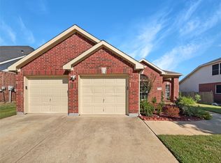 4708 Willington Dr, Grand Prairie, TX 75052