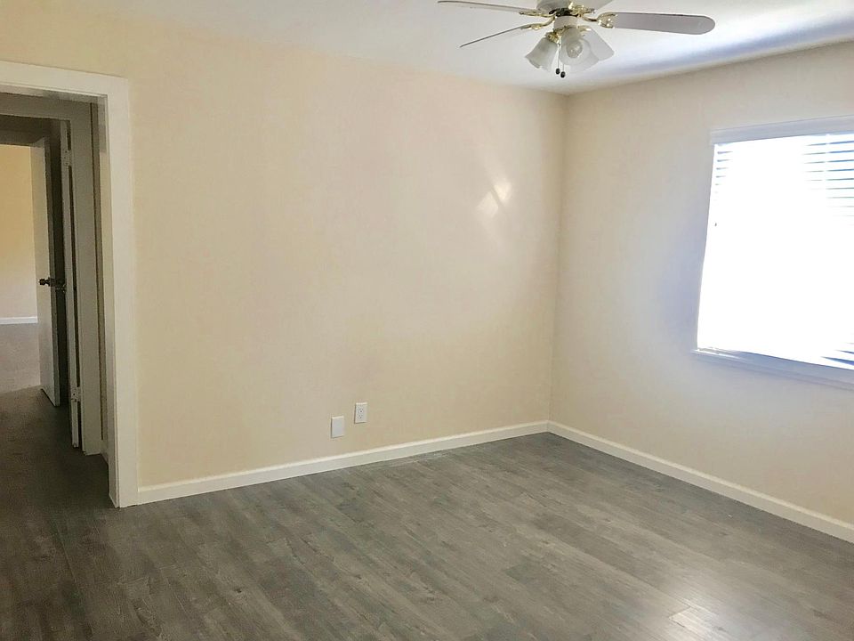 1st image of 2823 Huntington Ave