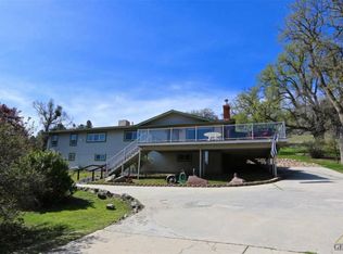 28060 Cumberland Rd, Tehachapi, CA 93561