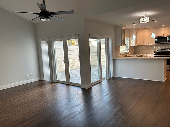 4th image of 2743 Sand Hollow Ct