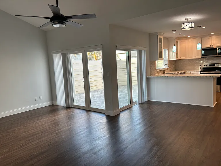 2743 Sand Hollow Ct — Photo 4
