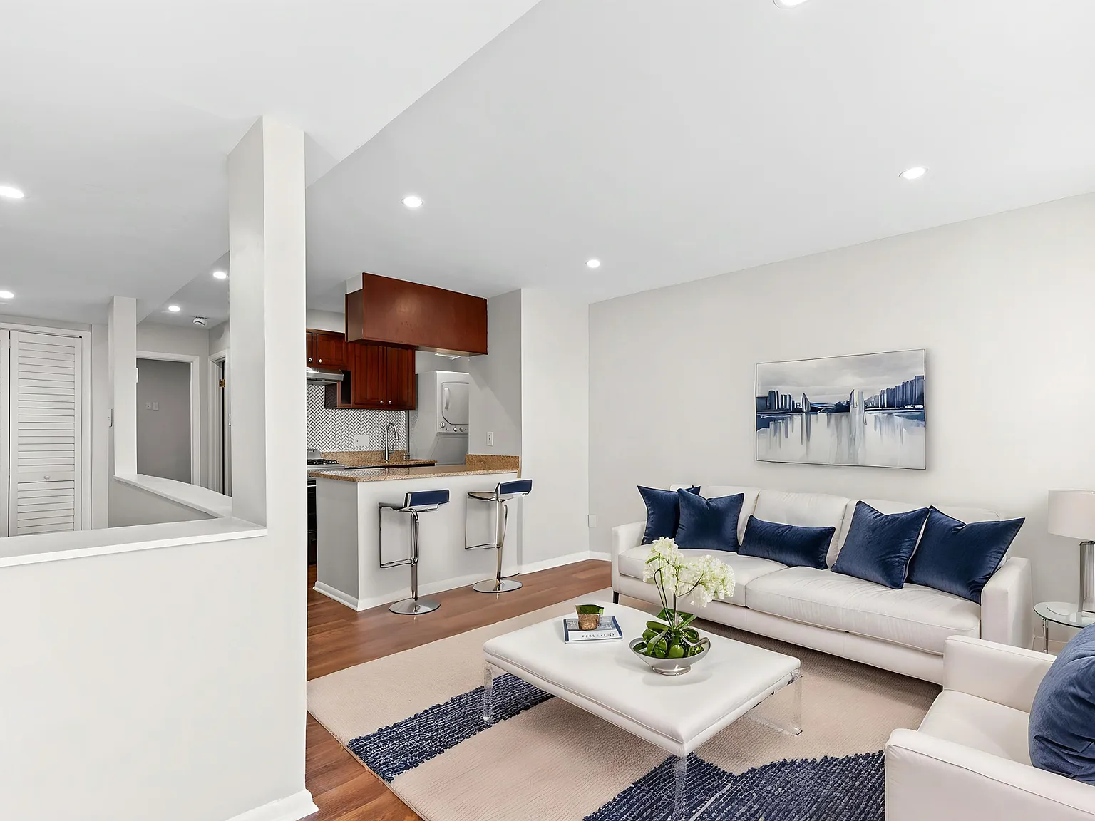 1 bed, 663 sqft, $3,200 — Photo 3