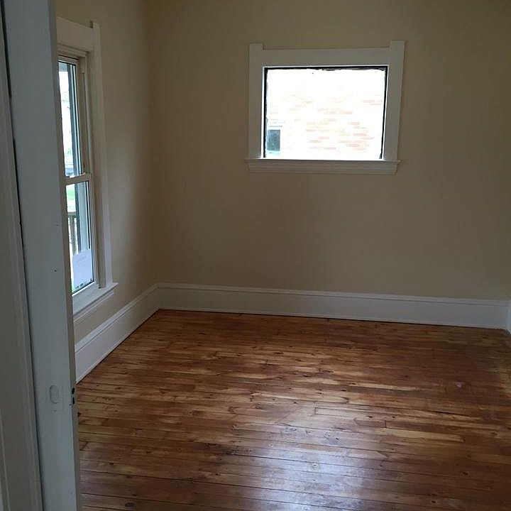 2nd image of 4269 Valley Rd