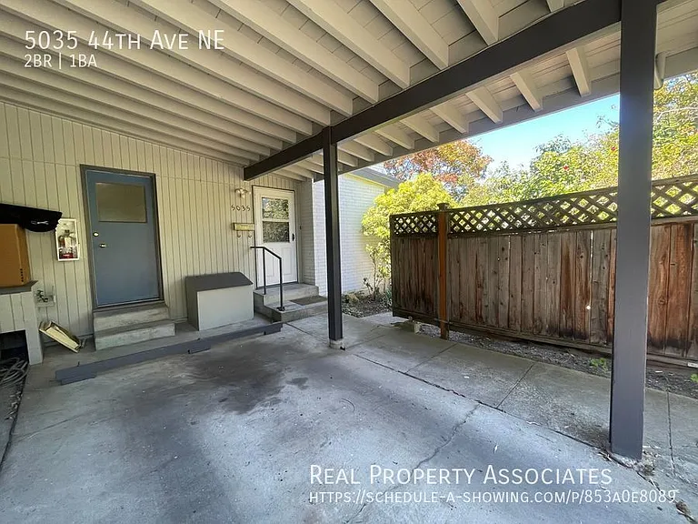 5035 44th Ave NE — Photo 16