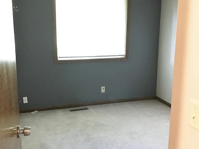 17399 Barberry Cir — Photo 7