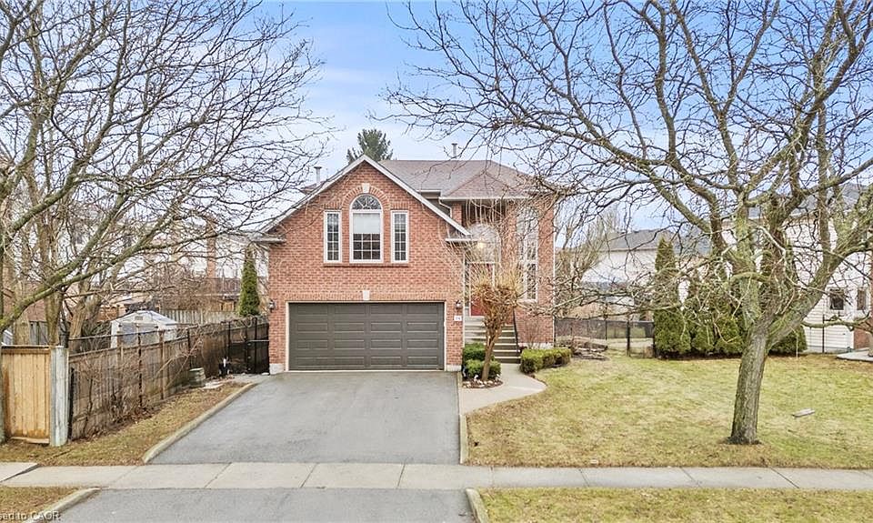 1st image of 10 Pinecreek Rd