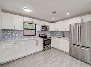 2447 Fletcher St, Hollywood, FL 33020