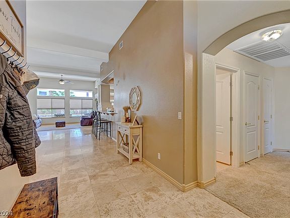 5th image of 5813 Glenmere Ave