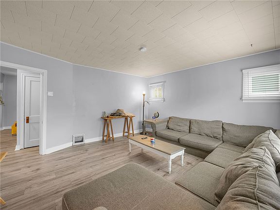 3rd image of 1818 Filmore St