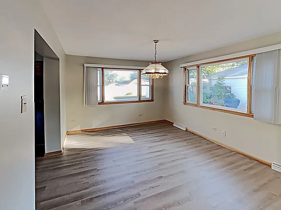 4th image of 8737 S Sproat Ave
