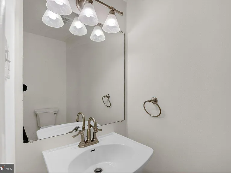 3030 Gentain Ct NE — Photo 4