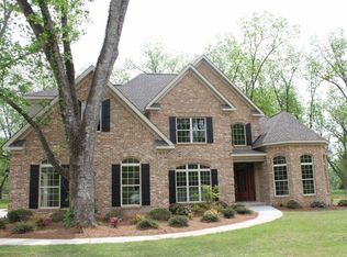 1004 N Carmenville Dr, Bonaire, GA