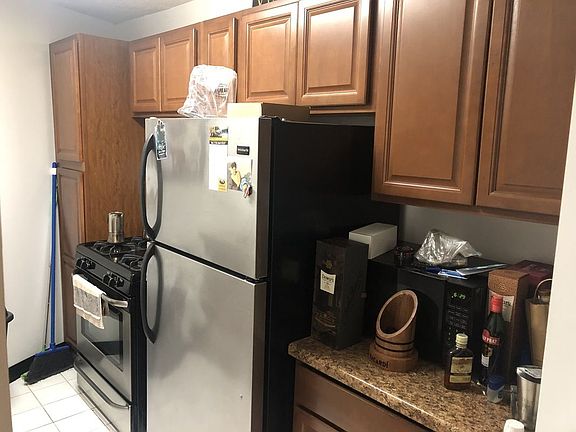 2nd image of 2 Bay Club Dr APT 7H