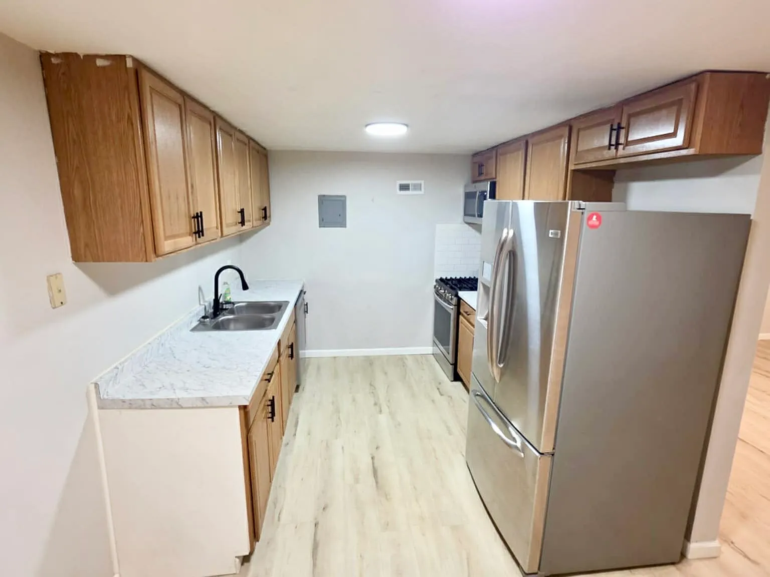 Bellevue Park Apartments — Photo 3