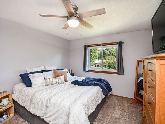 5th image of 6508 W 52nd St