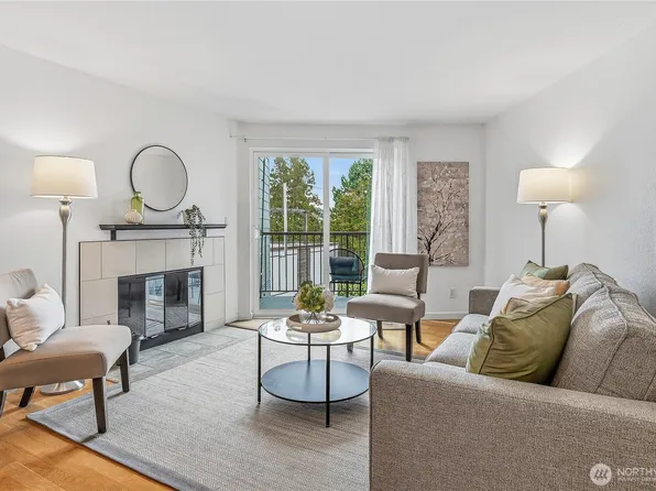 3045 20th Avenue W #409, Seattle, WA 98199