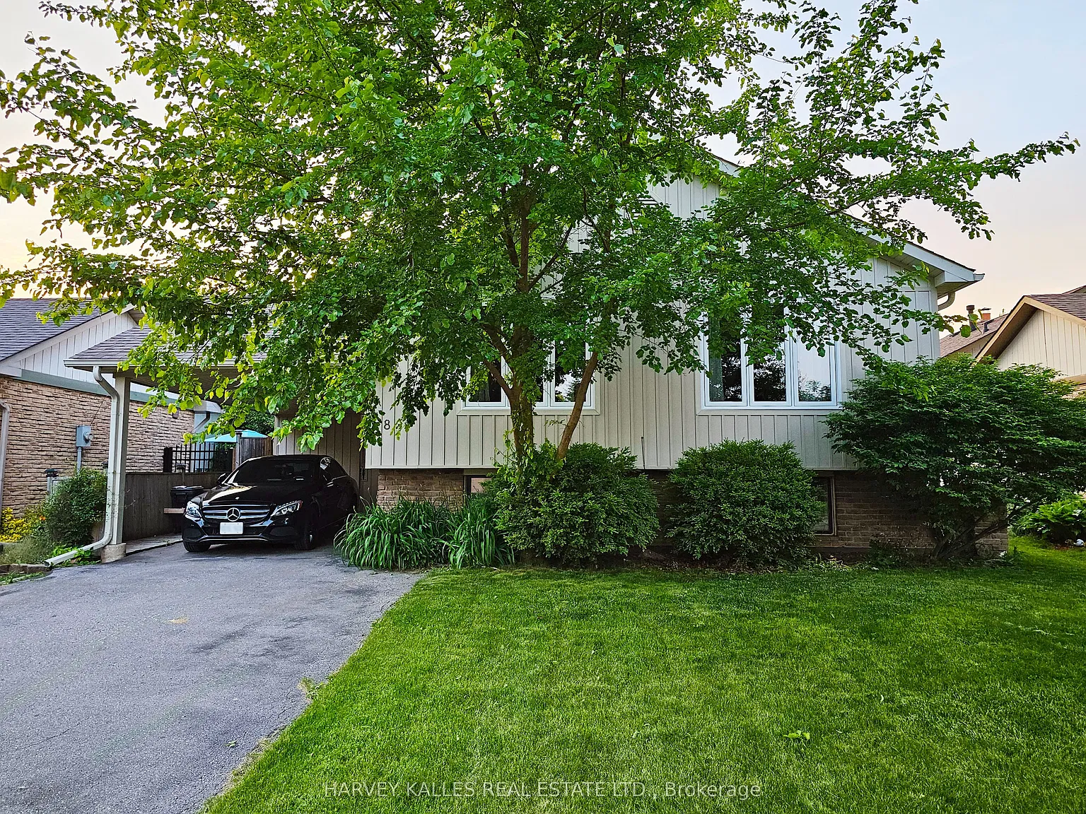 4 bed, $3,800 — Photo 1
