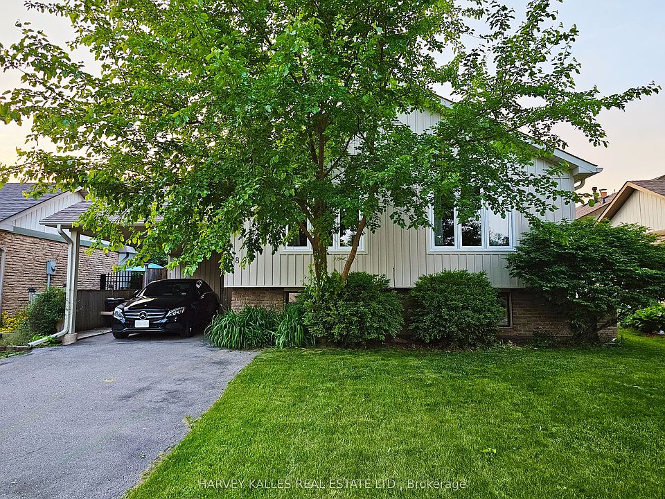 1st image of 8 Pilkington Cres