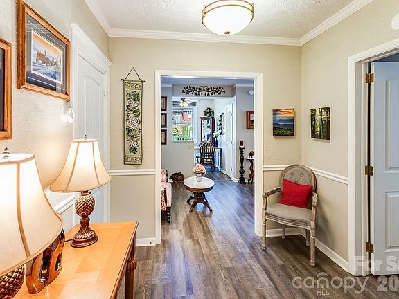 2nd image of 622 S Haywood St APT 102