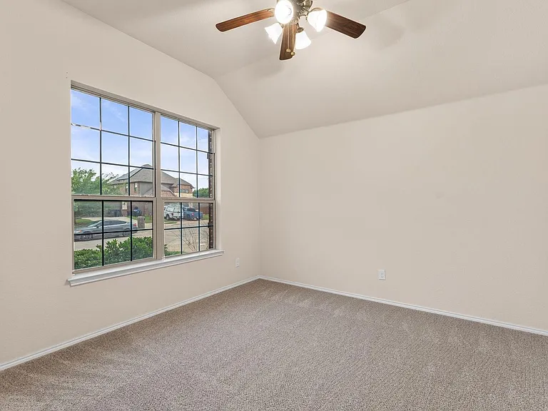 2120 Blakely Ct — Photo 20