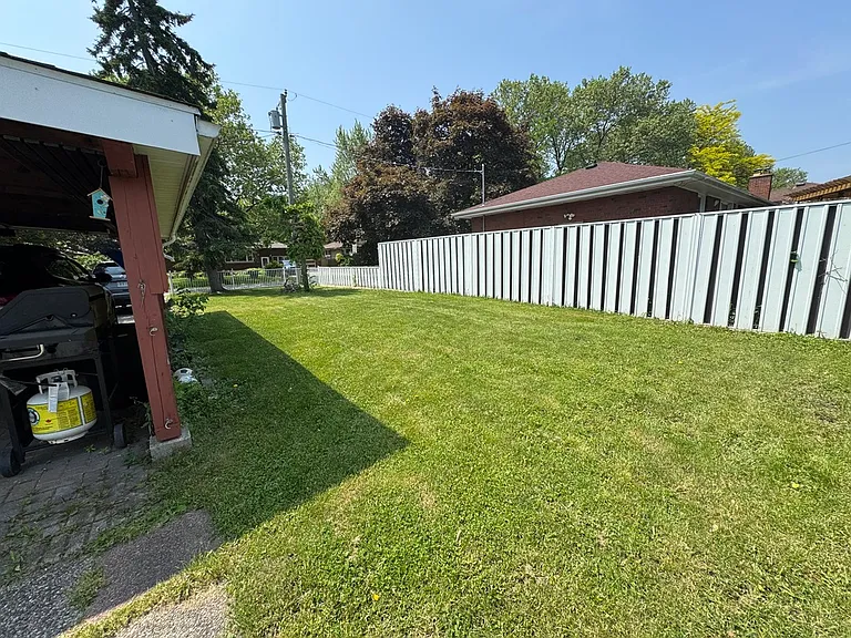 2 Oswald Ave — Photo 17