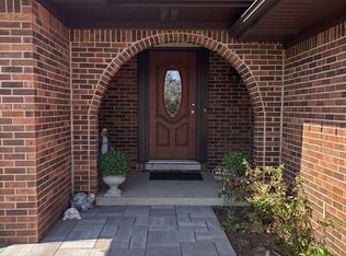 46721 Peach Grove Ave, Macomb, MI 48044