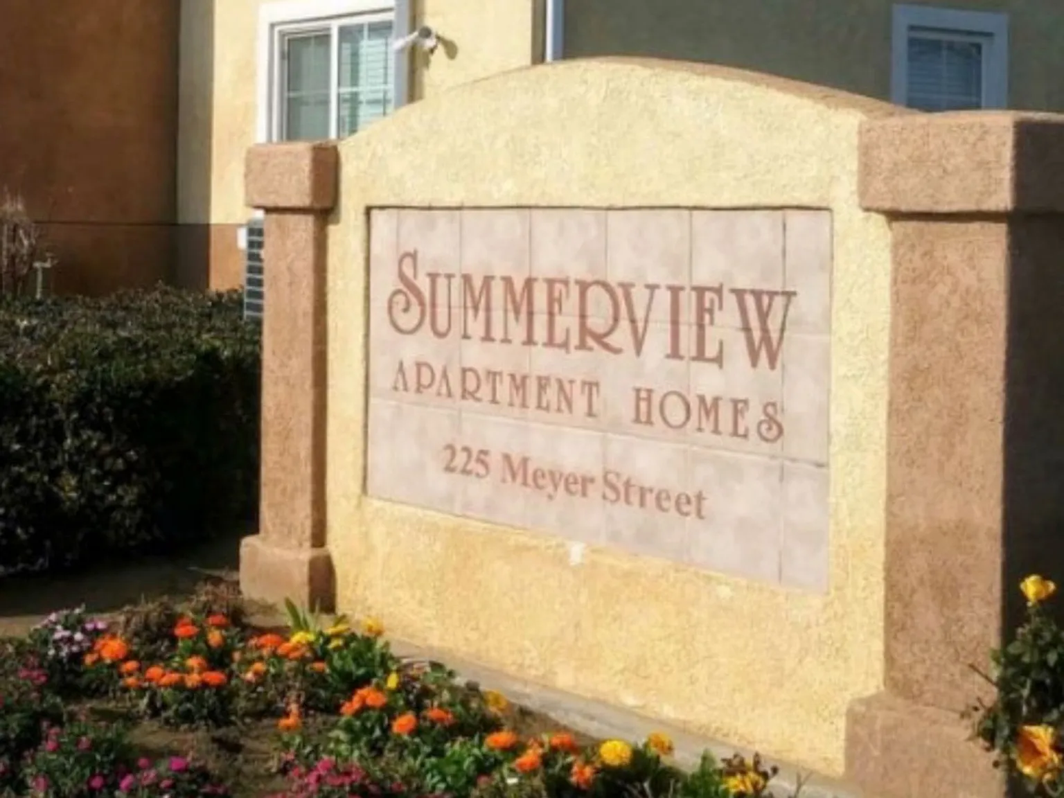 Summerview Apartments — Photo 2