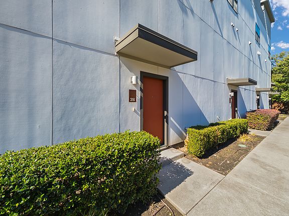 4th image of 4211 Delano Pl Unit 2B