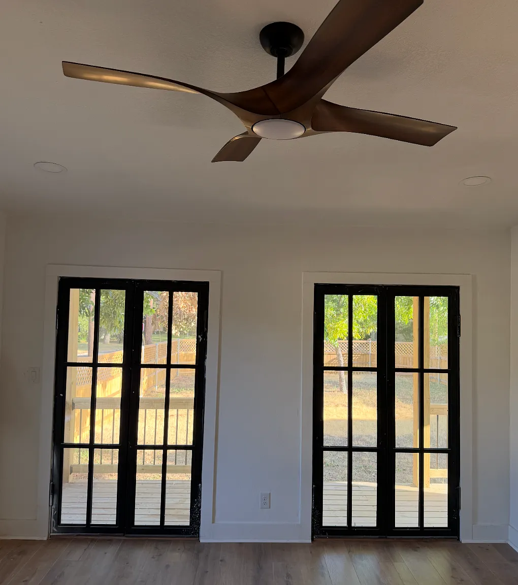 3 bed, 1100 sqft, $1,895 — Photo 3
