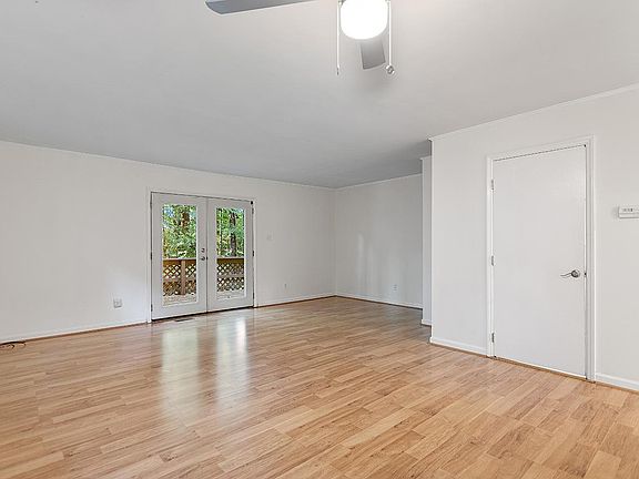 5th image of 114 Lantern Way